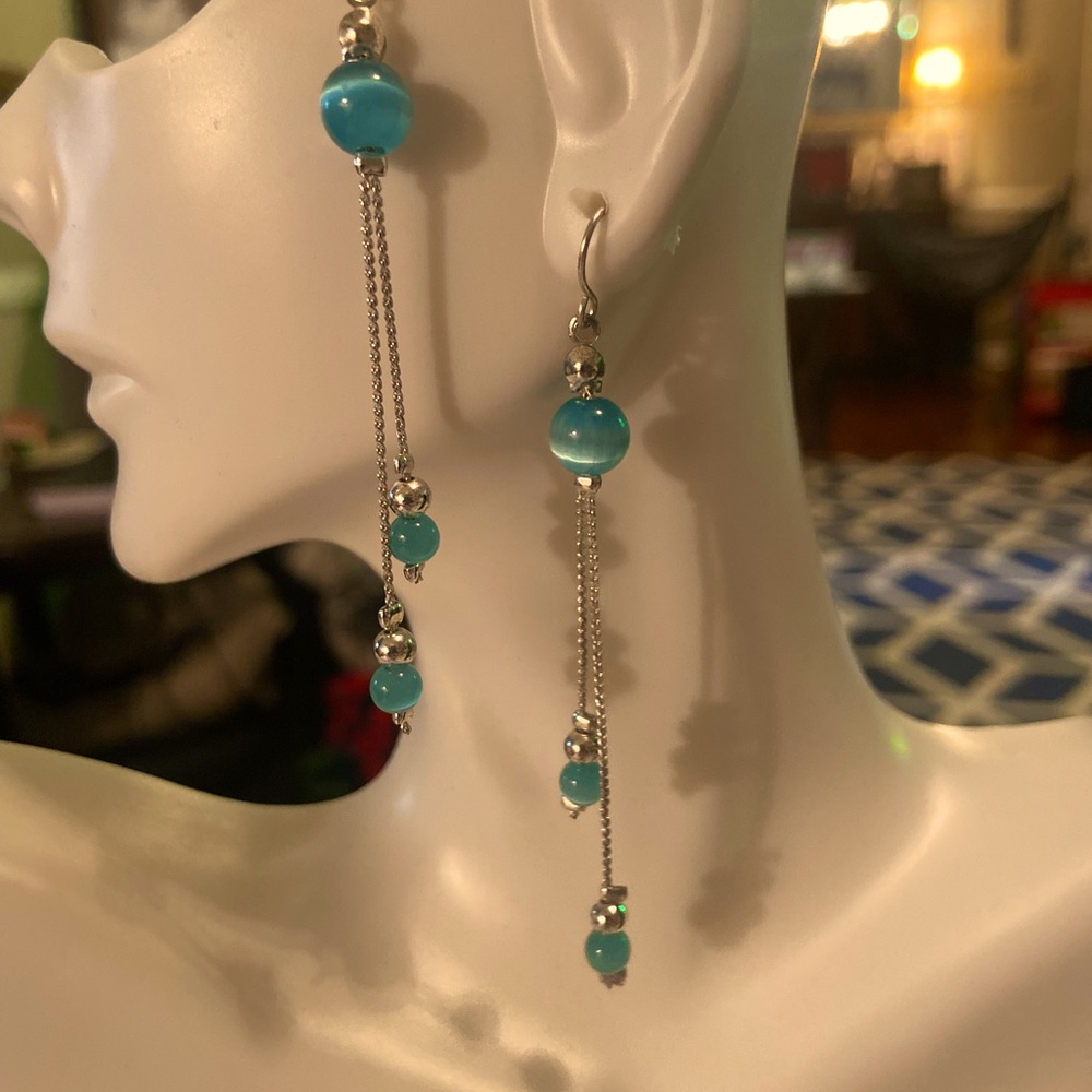Woman’s earrings